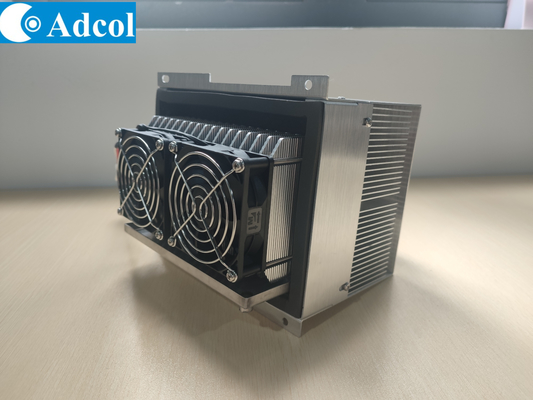 Conjunto Termoelétrico Ar-Ar de 110W projetado para gabinetes eletrônicos, refrigeração e câmaras ambientais.