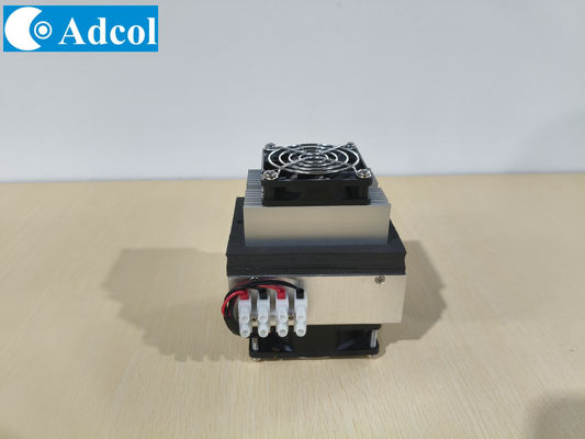 O aparelho de ar condicionado termoelétrico de 15W é projetado para aplicações em pequenos armários eletrônicos ou câmaras ambientais